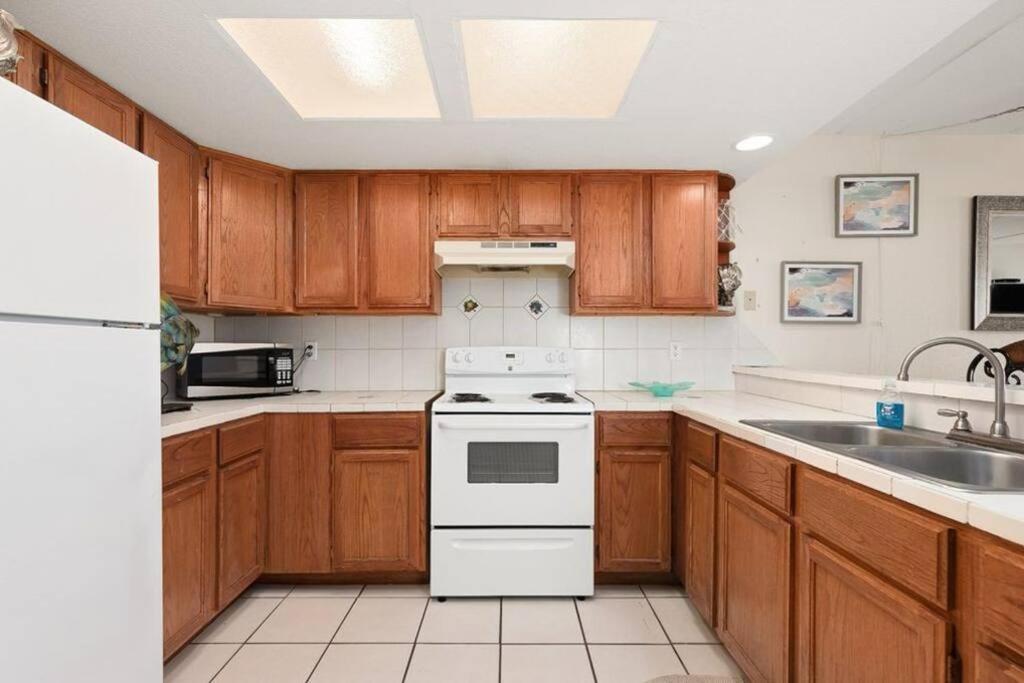 2 Bed 2 Bath Condo By Beach With Resort Pool South Padre Island Ngoại thất bức ảnh